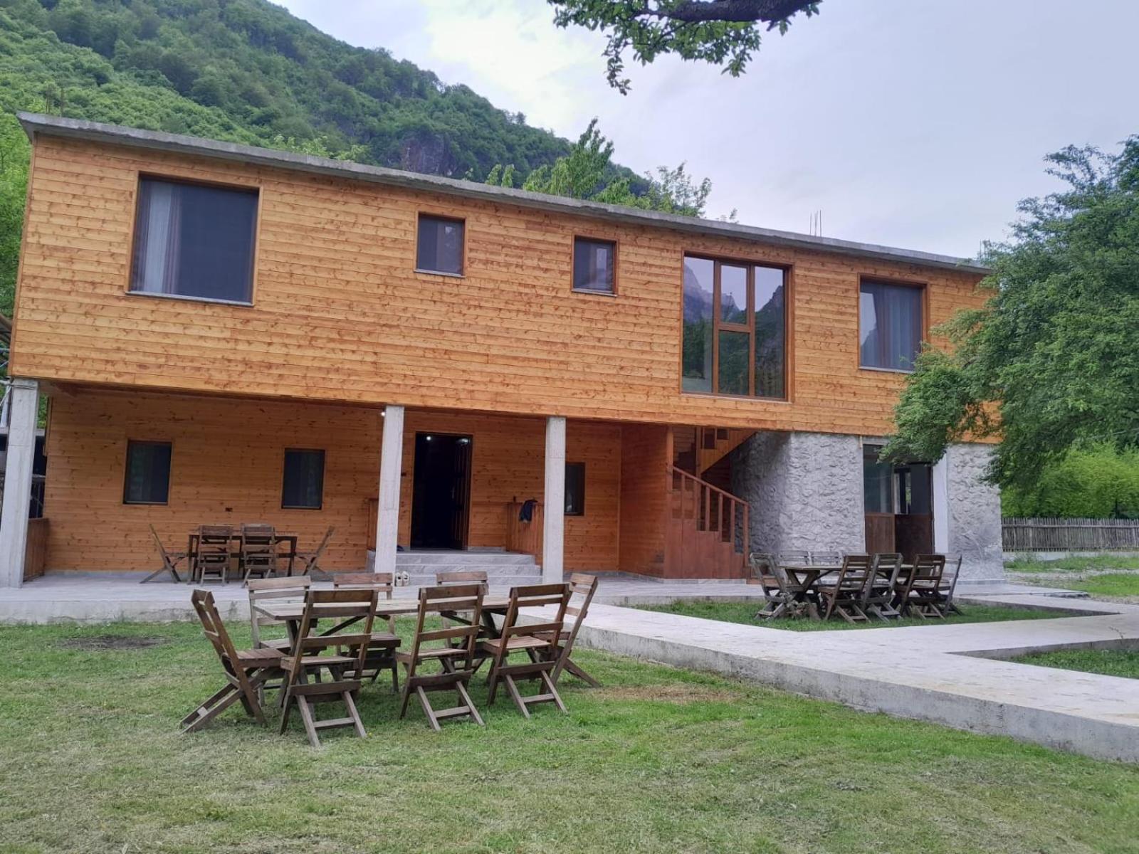 Xhovani Zelna Nderlysaj Exterior foto