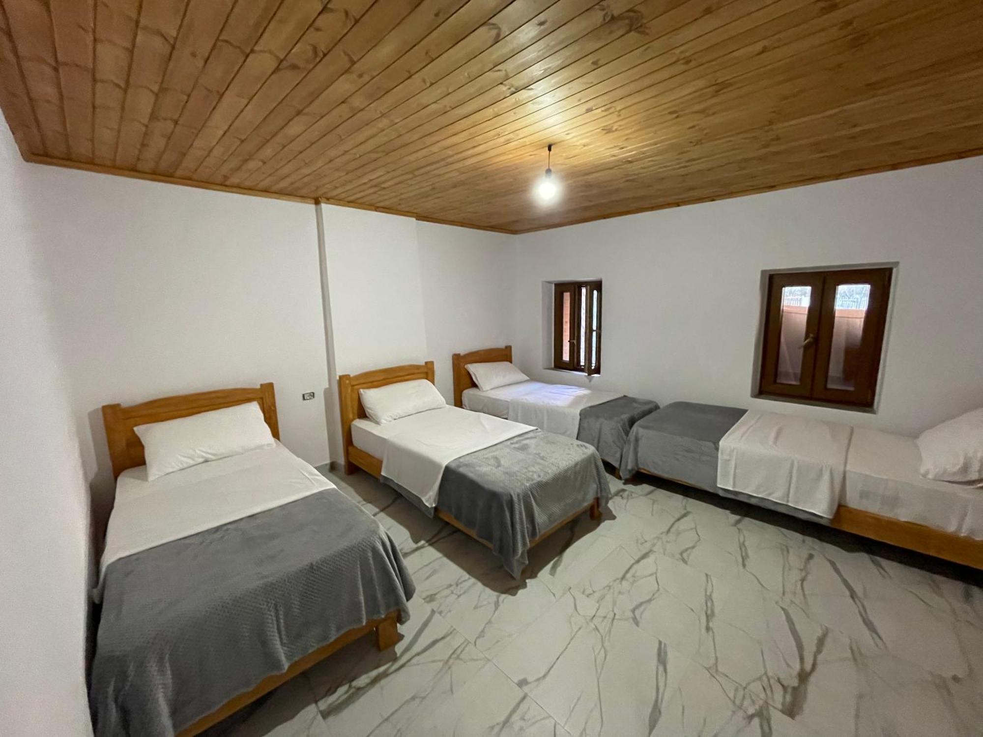Xhovani Zelna Nderlysaj Exterior foto